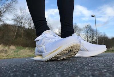 TEST: Asics GlideRide – De beste en leukste loopschoenen van Asics sinds lange tijd