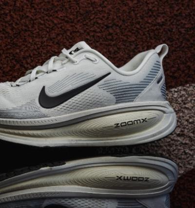 Prueba: Nike Vomero 18 - El regreso del año