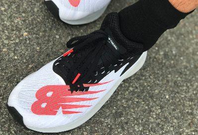 TEST: NEW BALANCE FUELCELL PRISM – lichte en snelle pronatieschoen