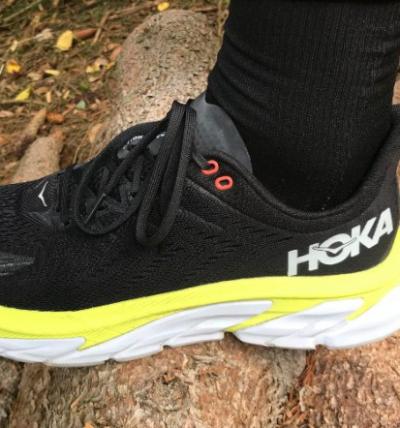 TEST: HOKA ONE ONE CLIFTON EDGE - Originele en fantastische hardloopschoen