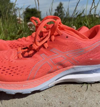 TEST: Asics GEL-Kayano 28 vs. Kayano 27 - Der Stabilitätsklassiker in seiner bisher wildesten Form!