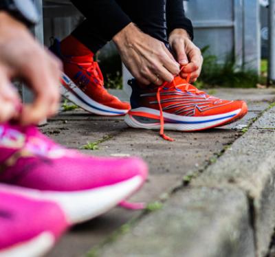 Test: dos zapatillas, una pista - Saucony Endorphin Pro 3 vs. New Balance SuperComp Elite v3.