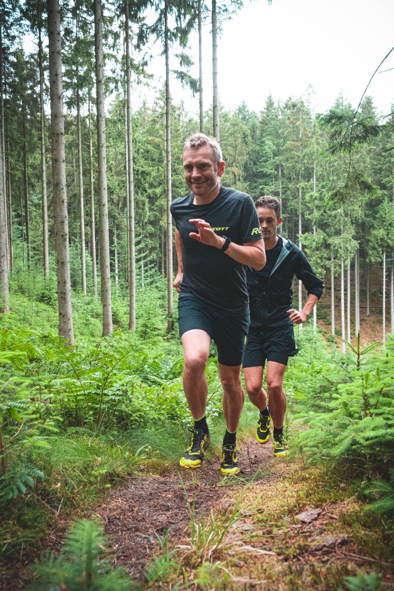 Simon Grimstup i sine Scott Supertrac RC 2