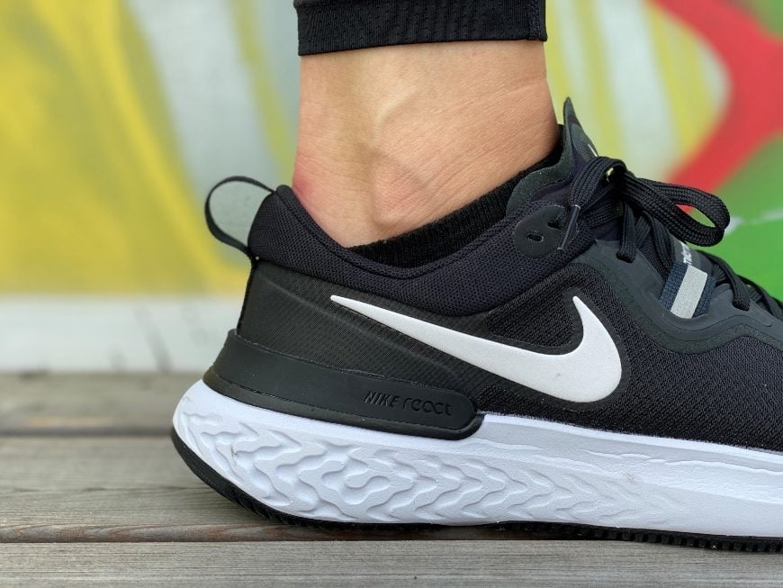 nike miler black